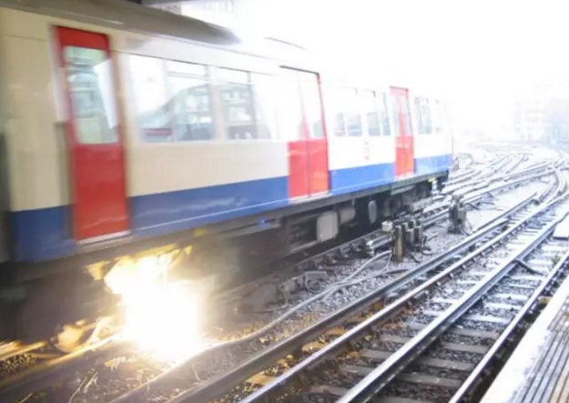 伦敦古老的地铁事故.jpg